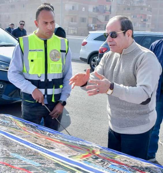 تفقد السيد الرئيس عبد الفتاح السيسي اليوم الجمعة مشروعات المحاور والطرق بمحافظة الجيزة، خاصة محور الفريق 13690