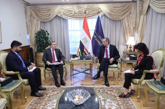 الدكتور/ عمرو طلعت وزير الاتصالات وتكنولوجيا المعلومات يبحث مع سفير الهند بالقاهرة تعزيز التعاون بين مصر 21047