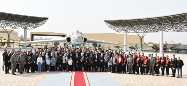 المتحدث العسكرى : القوات المسلحة تنظم إحتفالية (معاً نحمى الوطن) بمتحف القوات الجوية لقادة وضباط هيئة الشرطة 31758