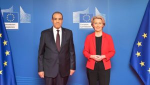 سفير مصر في بروكسل يقدم أوراق اعتماده لرئيسة المفوضية الأوروبية 
**************** 
 قدم الدكتور بدر عبد العاطي،