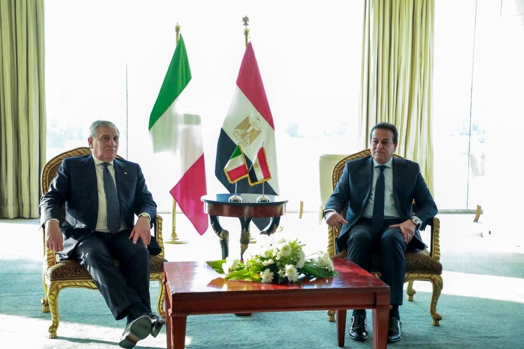 326794141_910131080437149_37179850817596