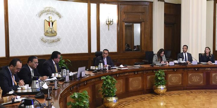 رئيس الوزراء يتابع خطوات ميكنة مستشفيات وزارة الصحة والسكان والجهات التابعة لها عقد الدكتور مصطفى 45170