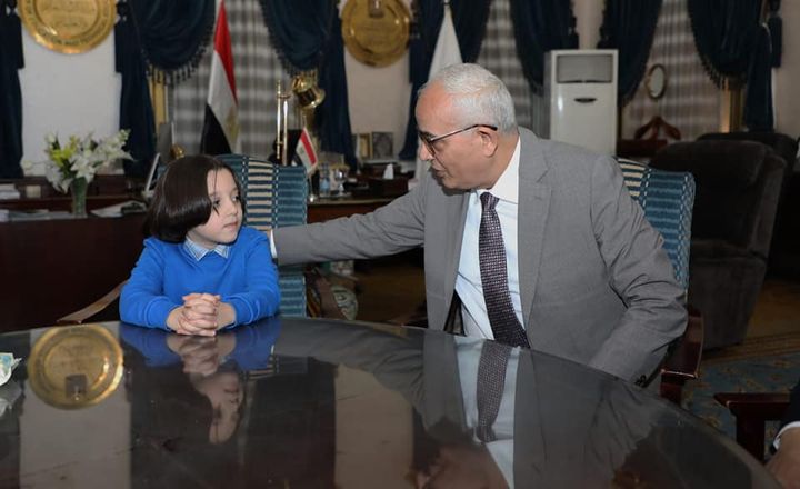 وزارة التربية والتعليم والتعليم الفني: وزير التربية والتعليم يكرم الطالب عمر الحاصل على 59661