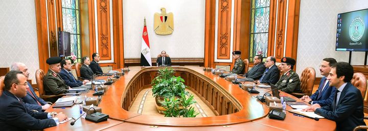 السيد الرئيس يتابع الاستراتيجية القومية لتعمير سيناء ويوجه بأن تهدف جهود الدولة إلى صياغة مسار تنموي متطور 63734