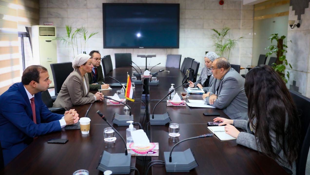 وزيرة البيئة تلتقى رائد المناخ لمؤتمر المناخ COP27 وتبحث آخر مستجدات نتائج مؤتمر المناخ COP27 وصولا لمؤتمر COP28 71698
