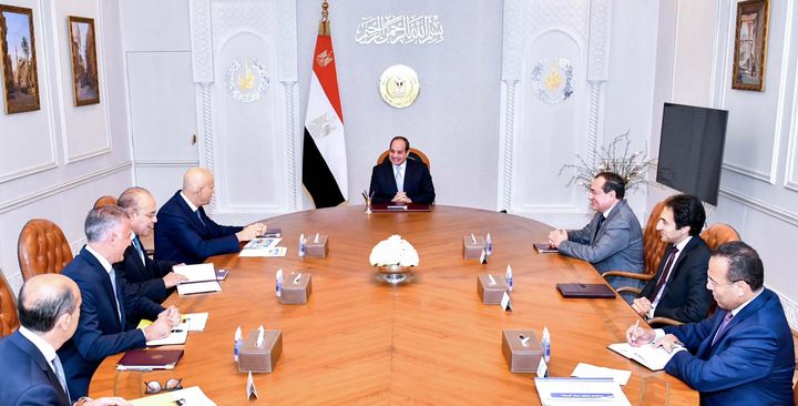 استقبل السيد الرئيس عبد الفتاح السيسي اليوم السيد كلاوديو ديسكالزي الرئيس التنفيذي لشركة إيني الإيطالية 71902