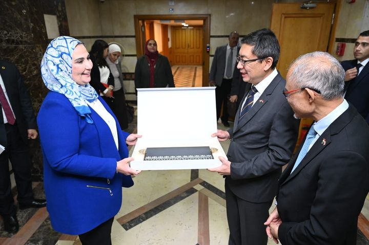 325761785_495967272683808_29051037931287