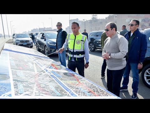 الرئيس عبد الفتاح السيسي يتفقد مشروعات المحاور والطرق بمحافظة الجيزة hqdefaul 53