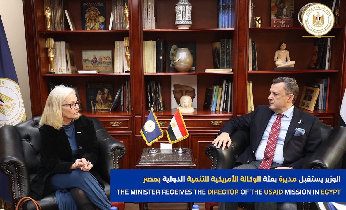 استقبل الوزير، مديرة بعثة الوكالة الأمريكية للتنمية الدولية بمصر USAID، والوفد المرافق لها، لبحث سبل التعاون 12129