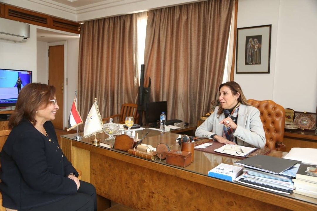 وزارة الثقافة: وزيرة الثقافة تبحث والأمين العام للمجلس القومي للطفولة والأمومة سُبل التعاون 39387