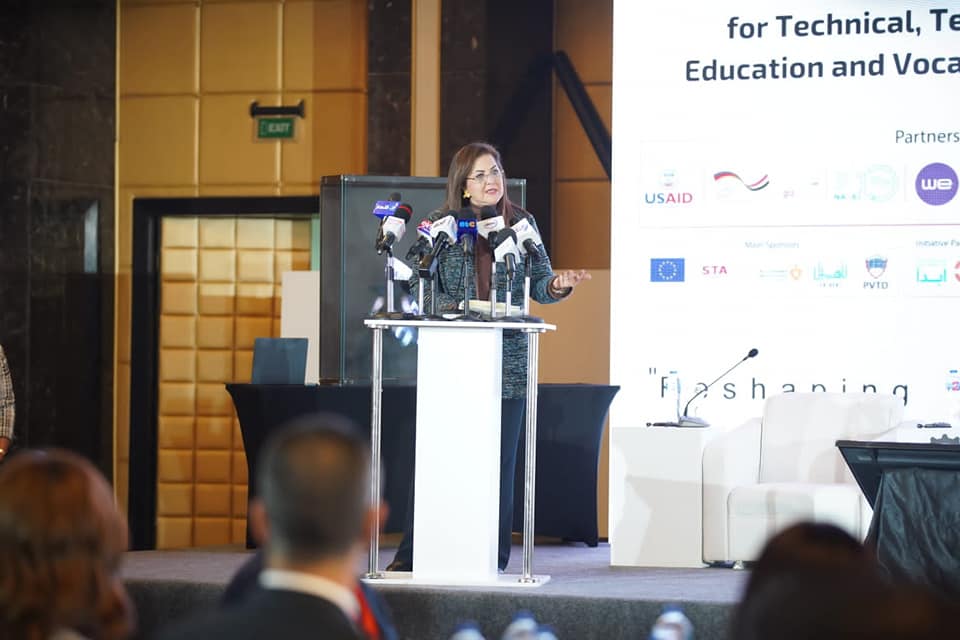 وزارة التخطيط والتنمية الاقتصادية: وزيرة التخطيط والتنمية الاقتصادية تشارك في افتتاح الملتقى 39468 1