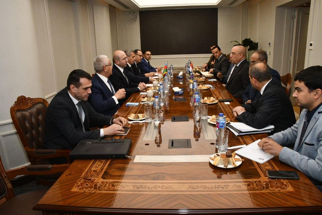 بمقر وزارة الإسكان بالعاصمة الإدارية الجديدة: وزير الإسكان يعرض على نظيره الأذربيجاني والوفد المرافق له 43626