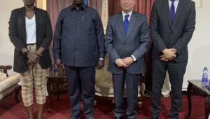 السفير المصري في جوبا يبحث مع نائب الرئيس الجنوب سوداني التعاون بين البلدين 
- 
 التقى السفير معتز