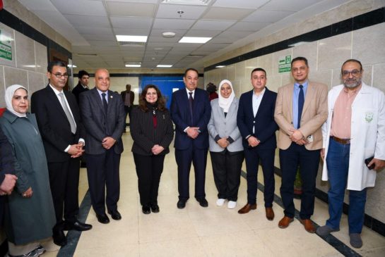 وزيرة الهجرة تستهل زيارتها لأسوان بتفقد توسعات مبادرة قدم صحيح بمستشفيات جامعة أسوان بحضور السفير الكويتي 64013