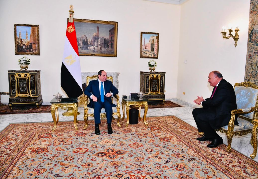 اجتمع السيد الرئيس عبد الفتاح السيسي اليوم مع السيد سامح شكري وزير الخارجية 94958
