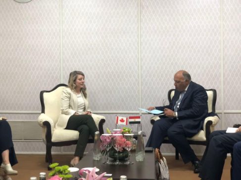 وزير الخارجية يلتقي مع وزيرة خارجية كندا صرح السفير أحمد أبو زيد المتحدث باسم وزارة الخارجية، بأن 12680