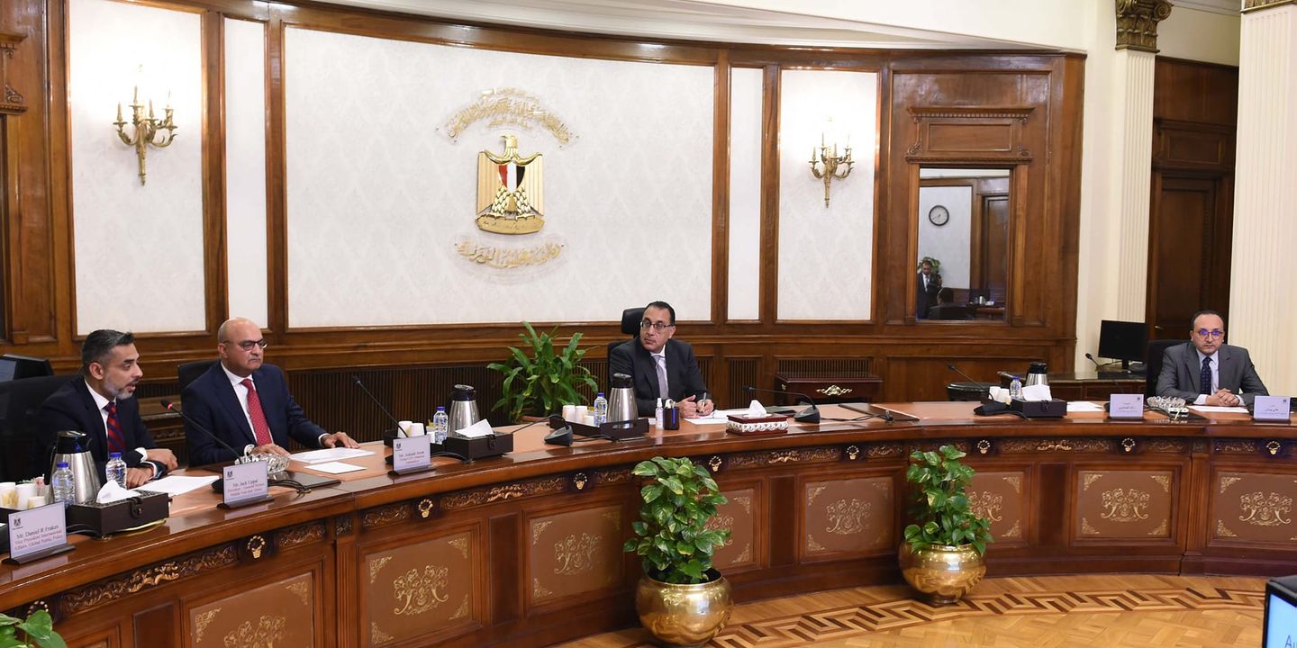 رئيس الوزراء يستعرض مع مسئولى جنرال موتورز الفرص الاستثمارية للشركة في السوق المصرية مدبولى يرحب بخطط 26753