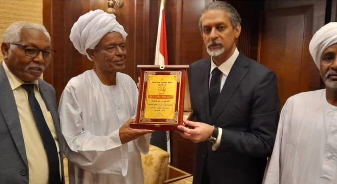 احتفال بمبنى سفارة مصر في الخرطوم لتكريم اسم السيد/ محمد حسن خليل المُلقّب بـ أبو الطلبة السودانيين 28078