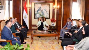 وزيرة الهجرة تستقبل مستثمرًا مصريًا بالولايات المتحدة الأمريكية بحضور عضو مجلس النواب 
… 
السفيرة سها جندي:
