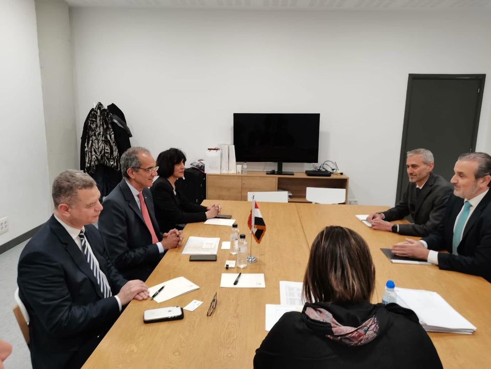 At MWC, ICT Minister Meets Int'l Companies Officials; Witnesses Signing of Agreement between Telecom Egypt, Huawei The Minister of Communications and Information Technology Amr Talaat held a 51115