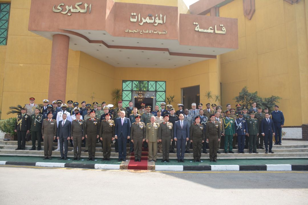 المتحدث العسكرى : القوات المسلحة تنظم زيارة لوفد من أعضاء التمثيل العسكرى العرب والأجانب المعتمدين لقيادة 56755