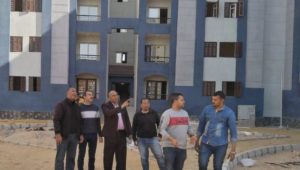 رئيس جهاز  سوهاج الجديدة  يتفقد موقف تنفيذ مشروعات الإسكان الجارية بمدينة أخميم الجديدة 
قام المهندس مصطفي