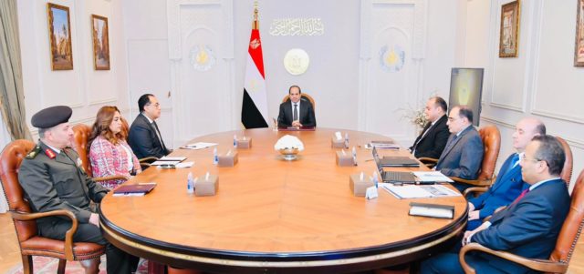 عقد السيد الرئيس عبد الفتاح السيسي اجتماعاً اليوم ضم كل من الدكتور مصطفى مدبولي رئيس مجلس الوزراء، والمهندس 73135