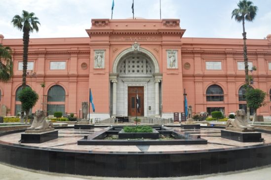 يتشرف المتحف المصري بدعوه سيادتكم لحضور محاضره بعنوان مقتطفات من الأدوار السياسيه للمرأه المصرية عبر العصور FqdpwqyXsAEuhqi
