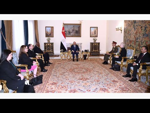 الرئيس عبد الفتاح السيسي يستقبل وزير دفاع الولايات المتحدة الأمريكية hqdefaul 43