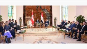 الرئيس عبد الفتاح السيسي يستقبل رئيسة وزراء الدنمارك ويعقد جلسة مباحثات