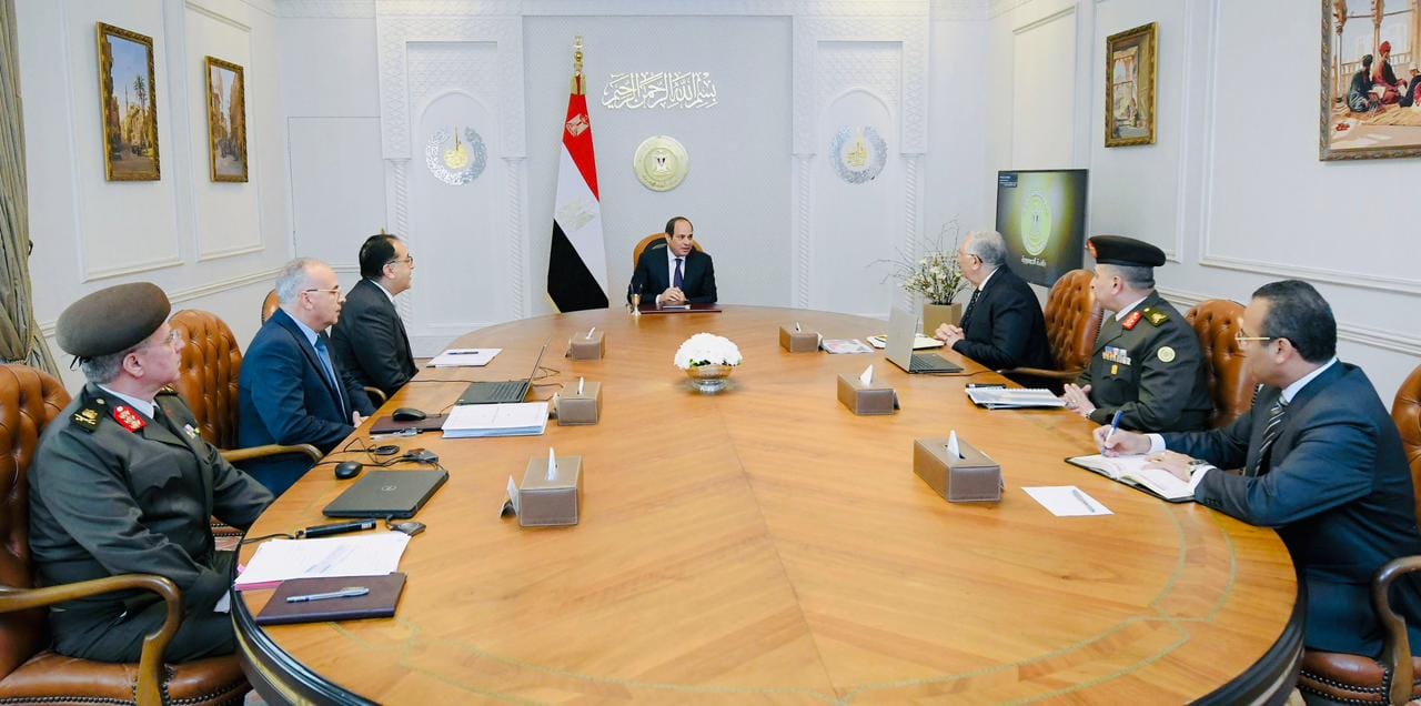 عقد السيد الرئيس عبد الفتاح السيسي اجتماعاً اليوم لمتابعة تطورات المشروعات القومية لاستصلاح الأراضي 23257