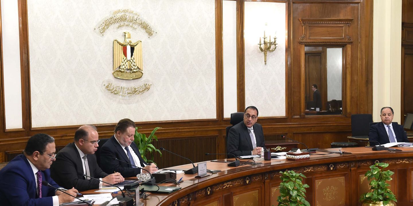 رئيس الوزراء يعقد اجتماعًا لاستعراض استراتيجية الرقابة المالية لتعزيز دور القطاع المالي غير المصرفي في دعم 38155