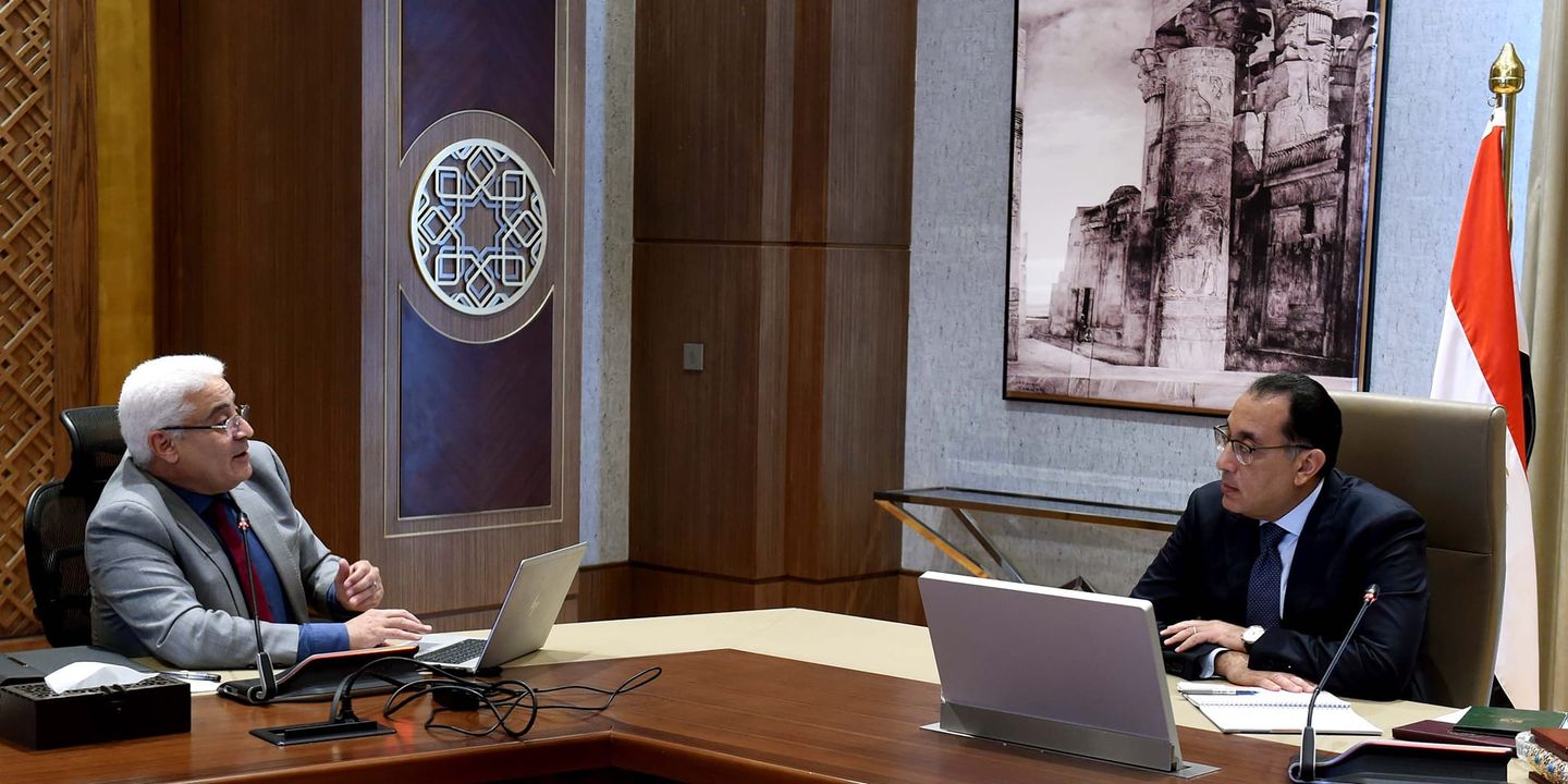 بمقر الحكومة بالعاصمة الإدارية الجديدة: رئيس الوزراء يلتقي رئيس هيئة التأمين الاجتماعي لمتابعة عدد من 60346