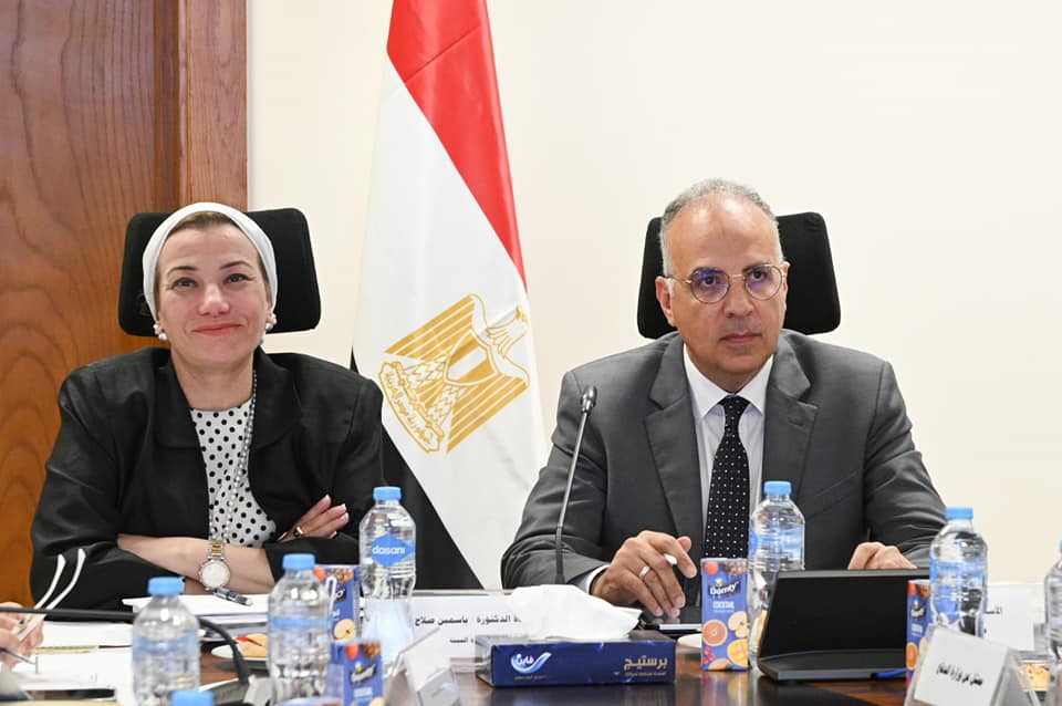 وزارة الموارد المائية والري: ** عقد إجتماع اللجنة العليا لتراخيص الشواطئ برئاسة الدكتور هانى 17745