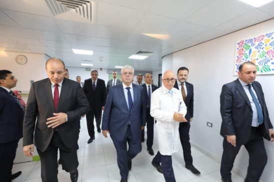 على هامش زيارته لجامعة المنصورة وزير التعليم العالي يفتتح ويتفقد عدة مشروعات صحية بجامعة المنصورة - 500 36662