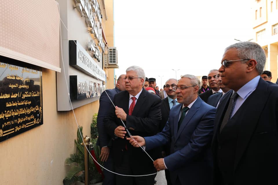 في إطار جولته التفقدية بجامعة طنطا: وزير التعليم العالي يفتتح عددًا من المنشآت التعليمية والخدمية بالجامعة 50124