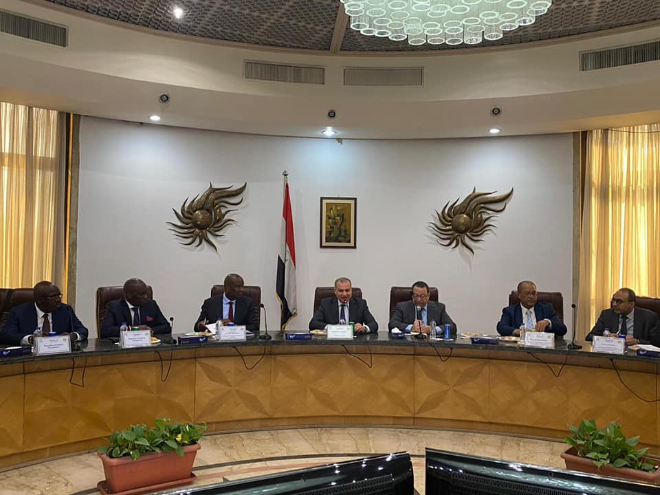 رئيس صندوق التنمية الحضرية يستقبل وزير الأشغال العامة والعمران والإسكان الأنجولي وسفير أنجولا لدى مصر 52845