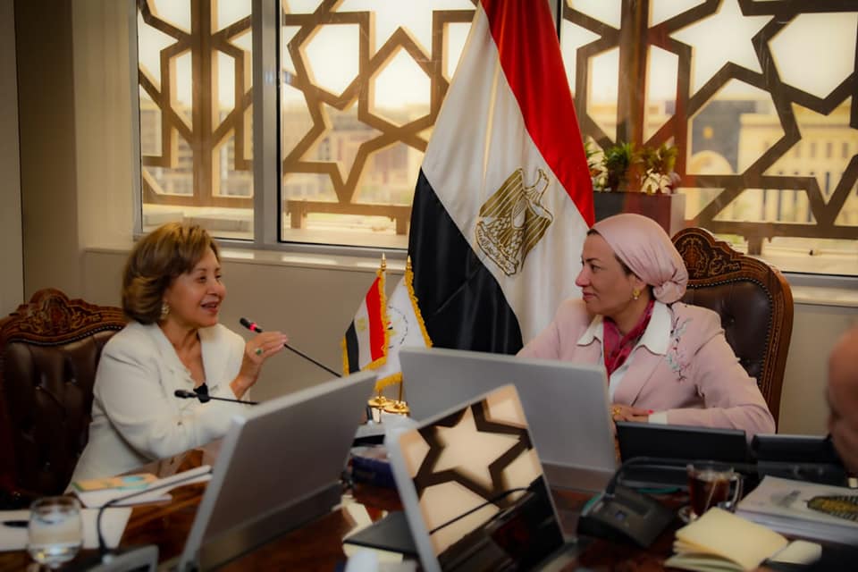 بمقر وزارة البيئة بالعاصمة الإدارية الجديدة: وزيرة البيئة تتابع إعداد تقرير حالة البيئة فى مصر لعام ٢٠٢٢ 53873