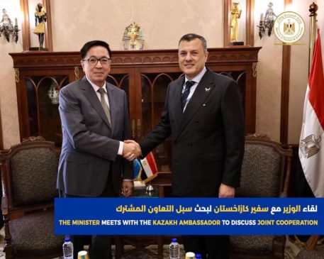 استقبل وزير السياحة والآثار سفير كازاخستان بالقاهرة والوفد المرافق له، لبحث سبل تعزيز التعاون بين البلدين في 63589