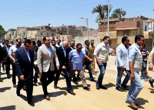 رئيس الوزراء يتفقد عدداً من مشروعات حياة كريمة بقرية الودي بمركز الصف بالجيزة مدبولي: توجيهات من الرئيس 83680