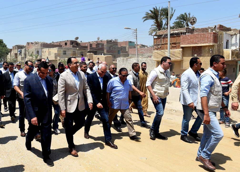 رئيس الوزراء يتفقد عدداً من مشروعات حياة كريمة بقرية الودي بمركز الصف بالجيزة مدبولي: توجيهات من الرئيس 83680