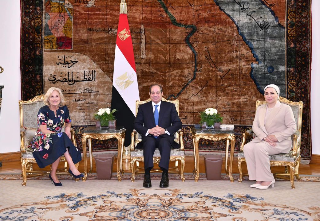 استقبال السيد الرئيس عبد الفتاح السيسي والسيدة قرينته انتصار السيسي للسيدة چِل بايدن قرينة رئيس الولايات 53903