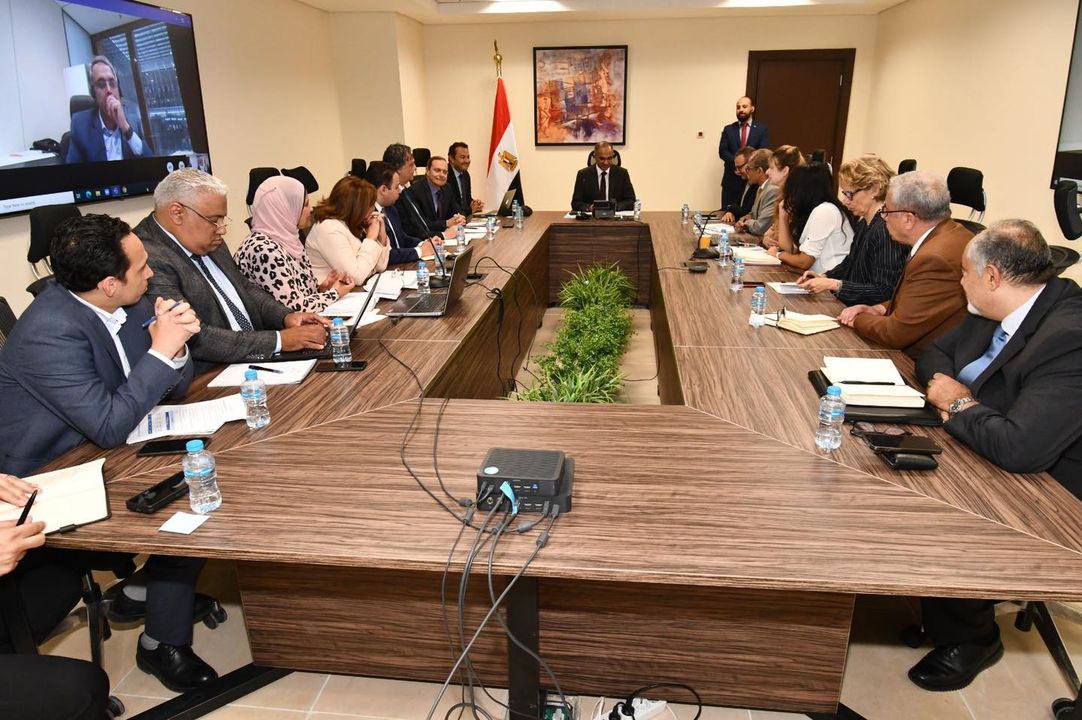 استمر عملها لمدة أسبوعين: نائب وزير الإسكان لشئون البنية الأساسية يترأس الاجتماع الختامي لبعثة البنك الدولى 69282