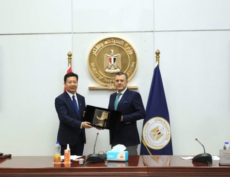 1 يونيو 2023 - وزير السياحة والآثار يبحث مع نائب وزير الثقافة والسياحة بجمهورية الصين الشعبية 93717