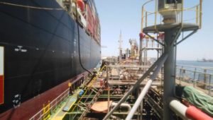 اقتصادية قناة السويس: 
نجاح خدمة تموين سفينة حاويات خلال عمليات التداول بميناء غرب بورسعيد 
أعلنت الهيئة
