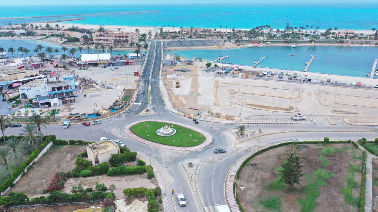 معاون وزير الإسكان يتفقد مشروعات التطوير الجارى تنفيذها بمركز مارينا العلمين السياحى تفقد الدكتور وليد 60446