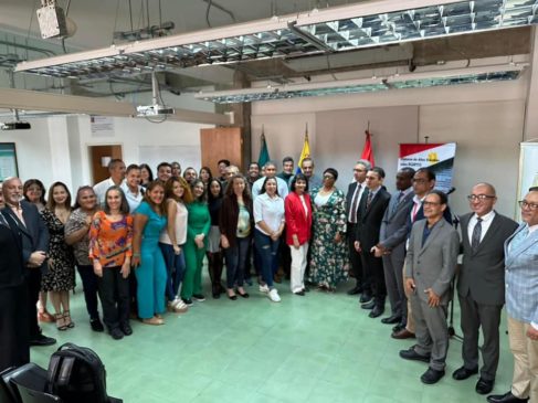 إطلاق سفارة جمهورية مصر العربية في كاراكاس دبلومة الدراسات العليا عن مصر - في إطار حرص وزارة 76436