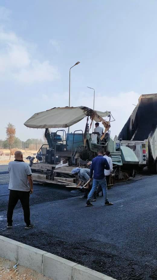 رئيس جهاز المدينة: مواصلة أعمال تنفيذ وتطوير الطرق بالمناطق المختلفة بمدينة الشيخ زايد أكد المهندس أحمد 80077