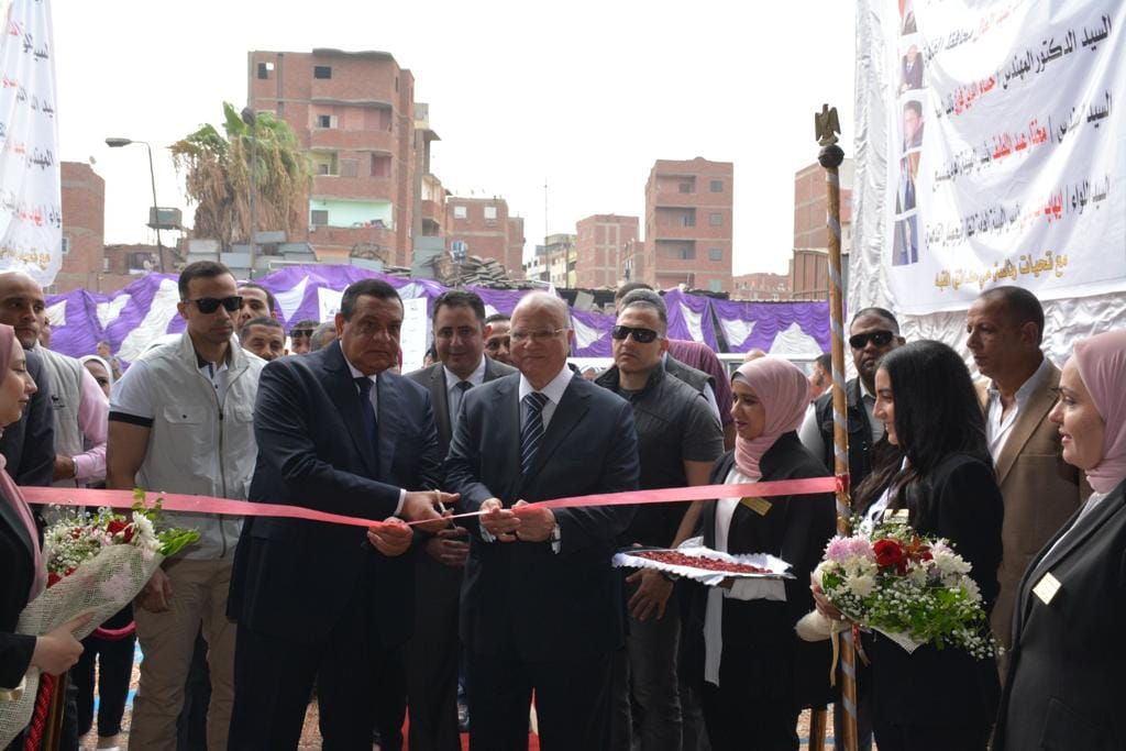 وزارة التنمية المحلية: بطاقة 2000 طن/ يوم وتكلفة 80 مليون جنيه: وزير التنمية المحلية ومحافظ 95418