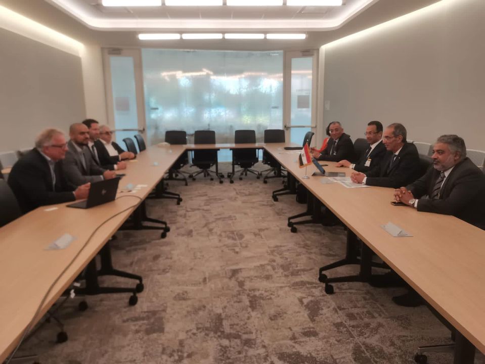 In USA, ICT Minister Witnesses Signing of MoU with VMware; Meets Officials from VXI, MediaTek, Synopsys The Minister of Communications and Information Technology Amr Talaat has witnessed the 77585